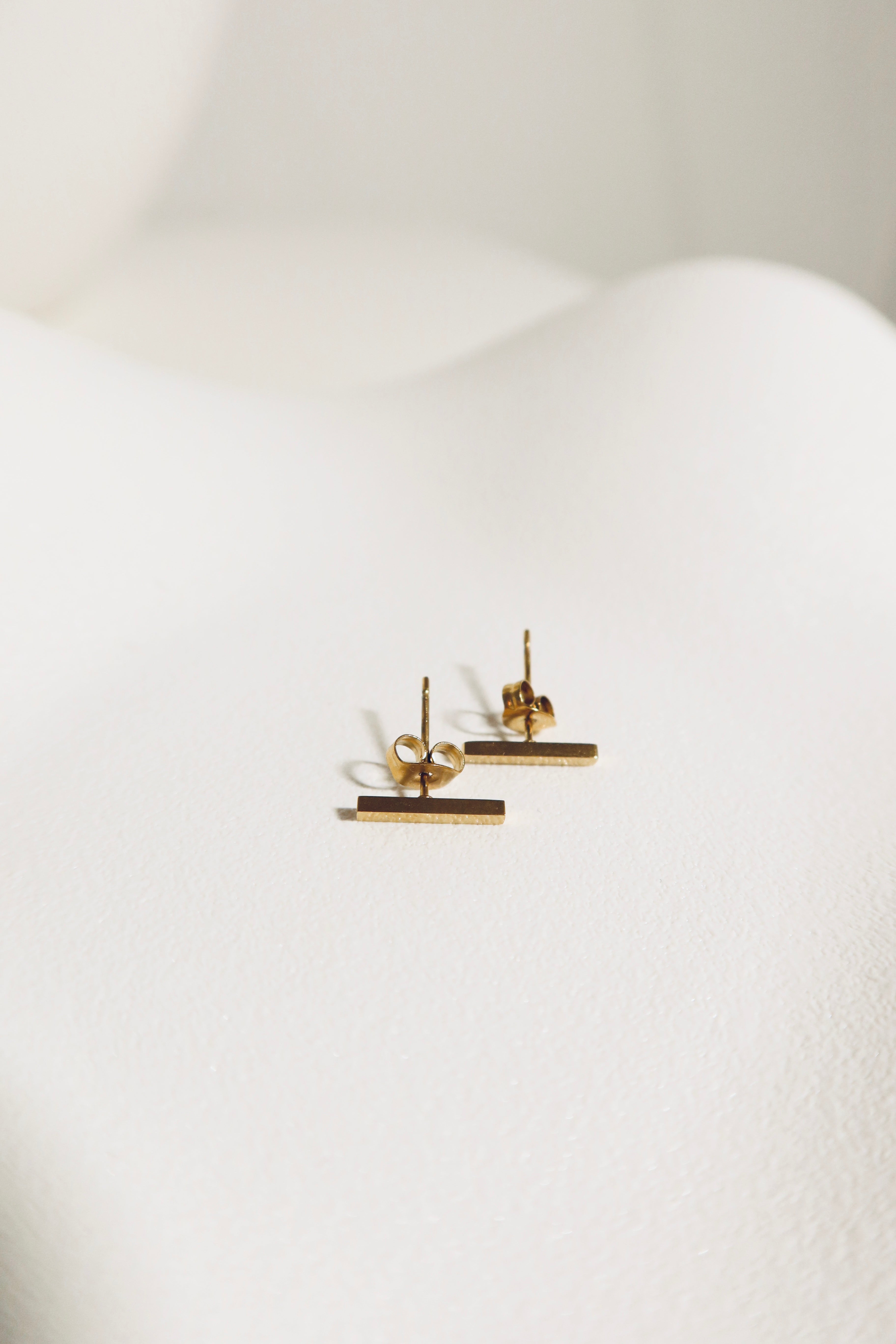 Comma earrings