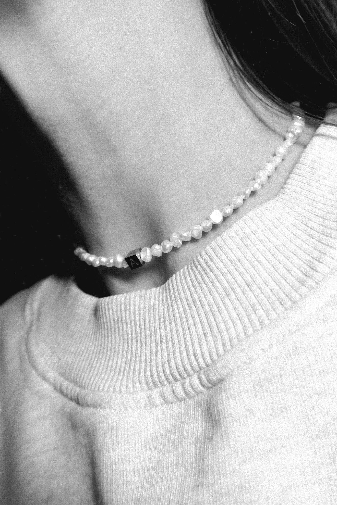 Rocks Initial pearl necklace