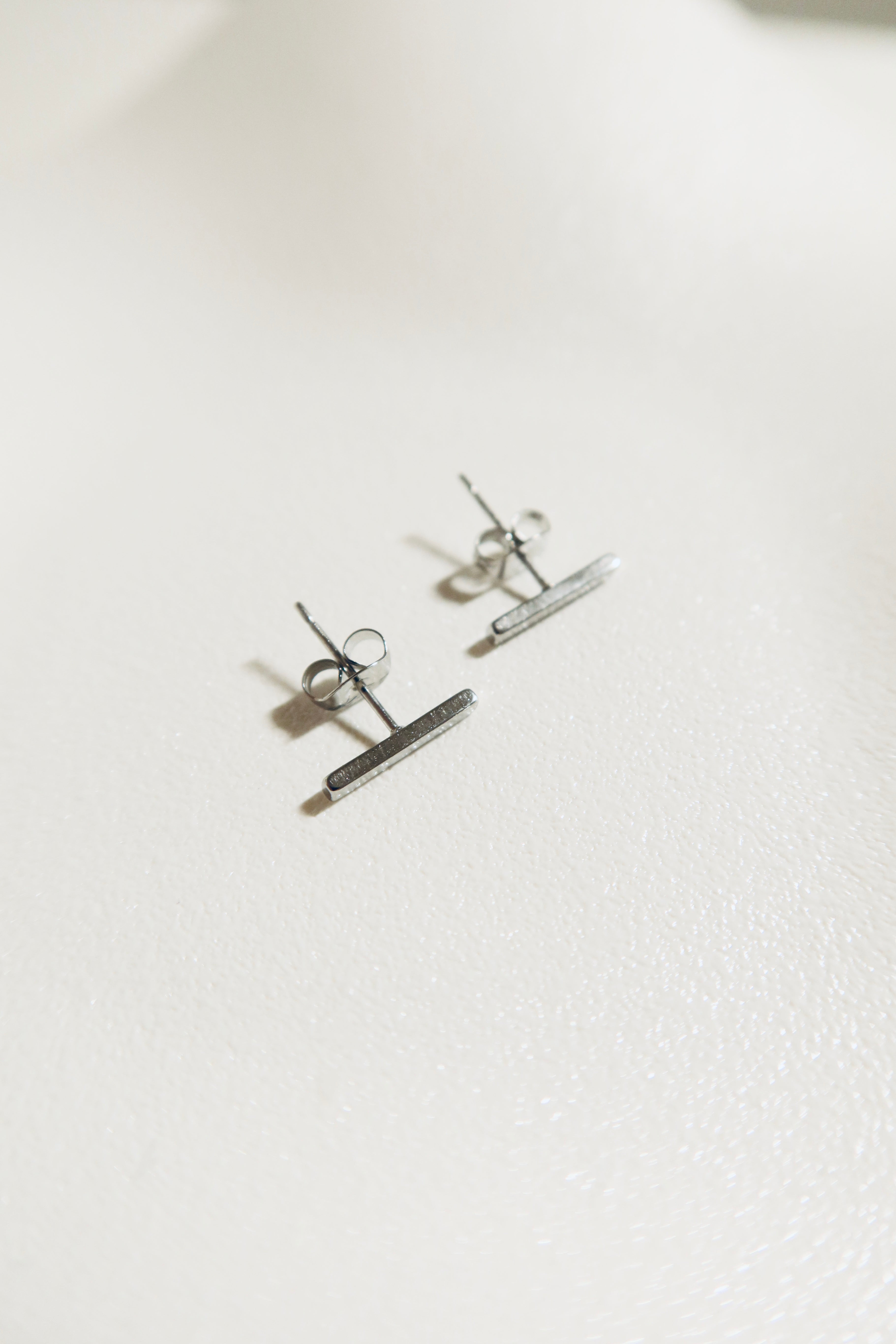 Comma earrings