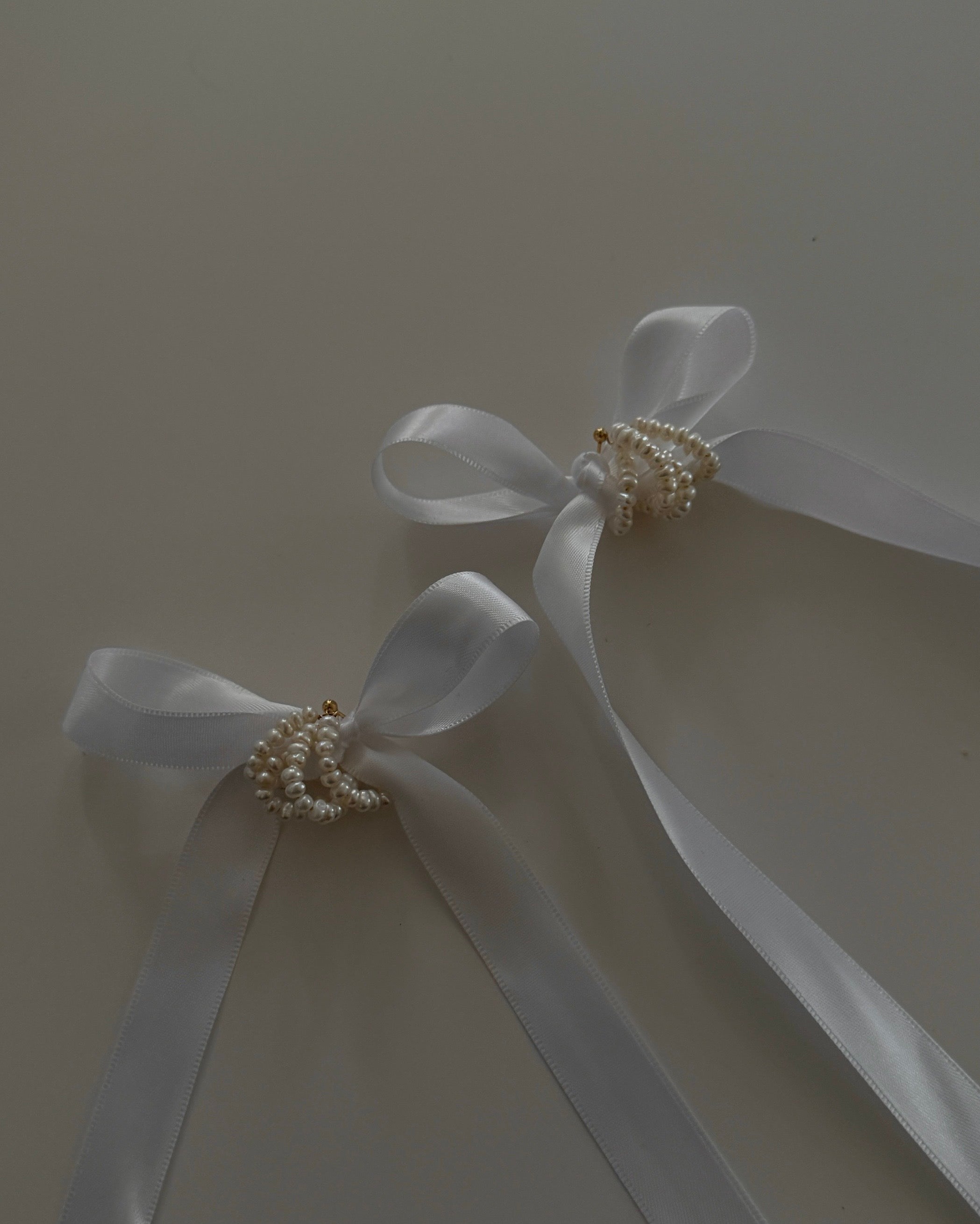 Icon pearl earrings