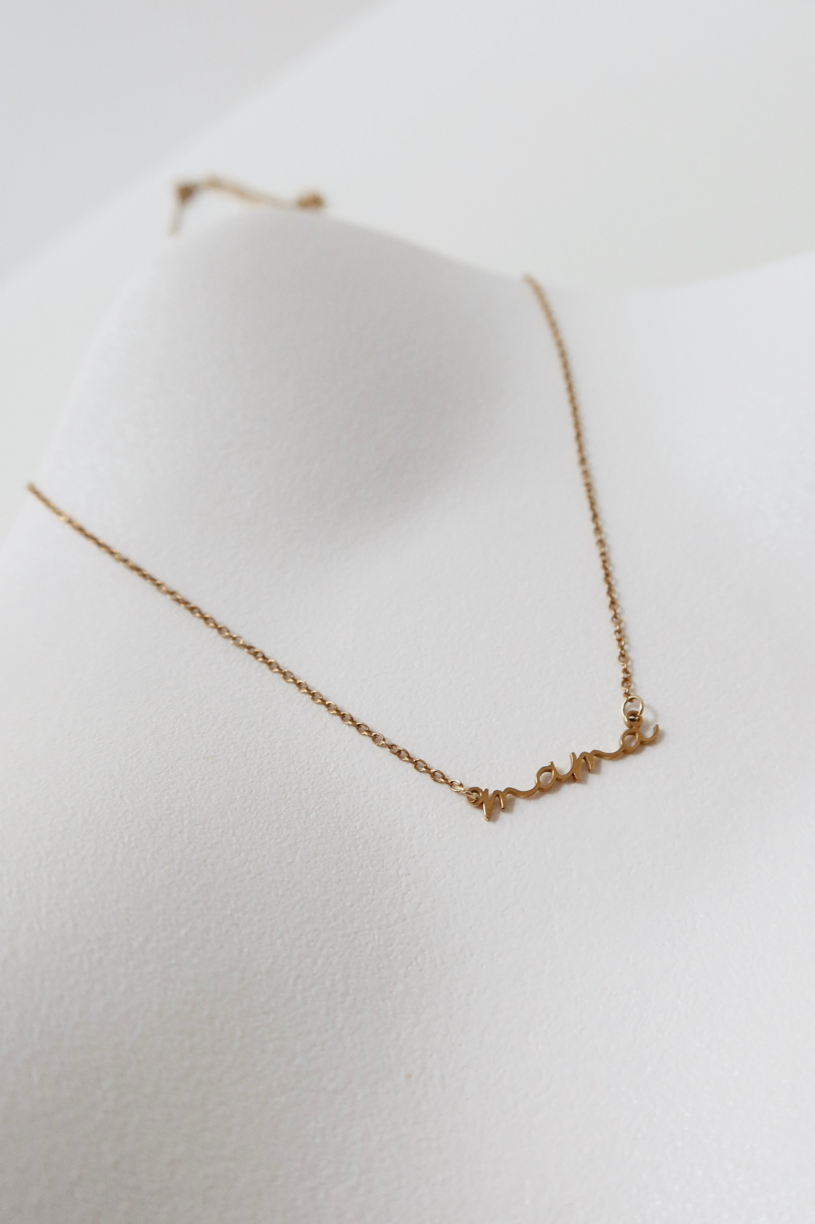 Mama necklace