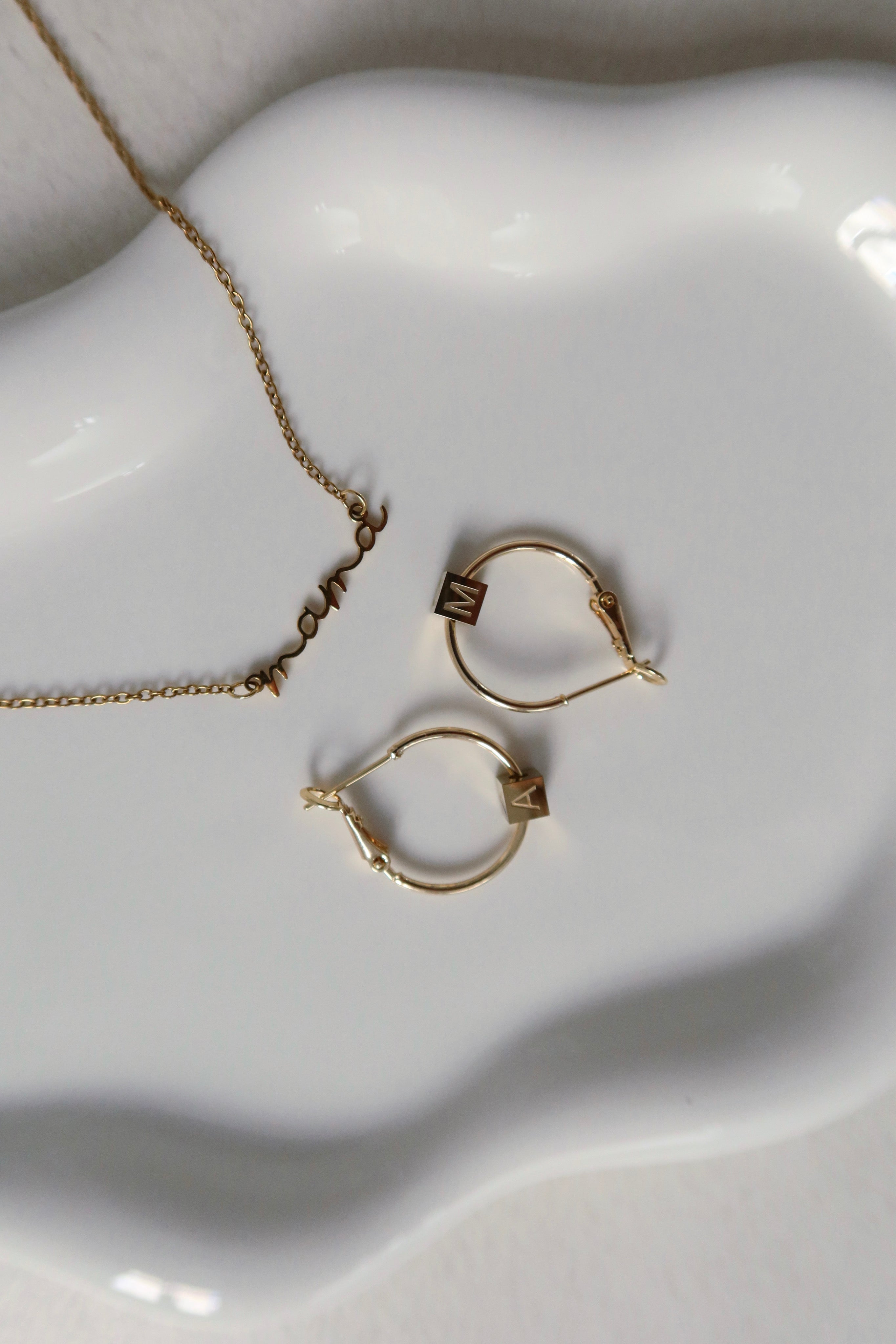 Round Letter Rubik earring