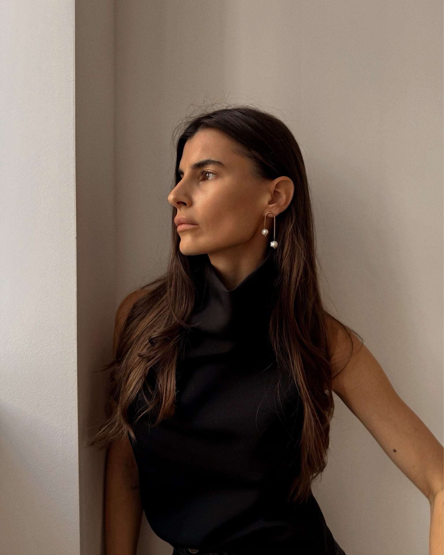 Jolie pearl earrings