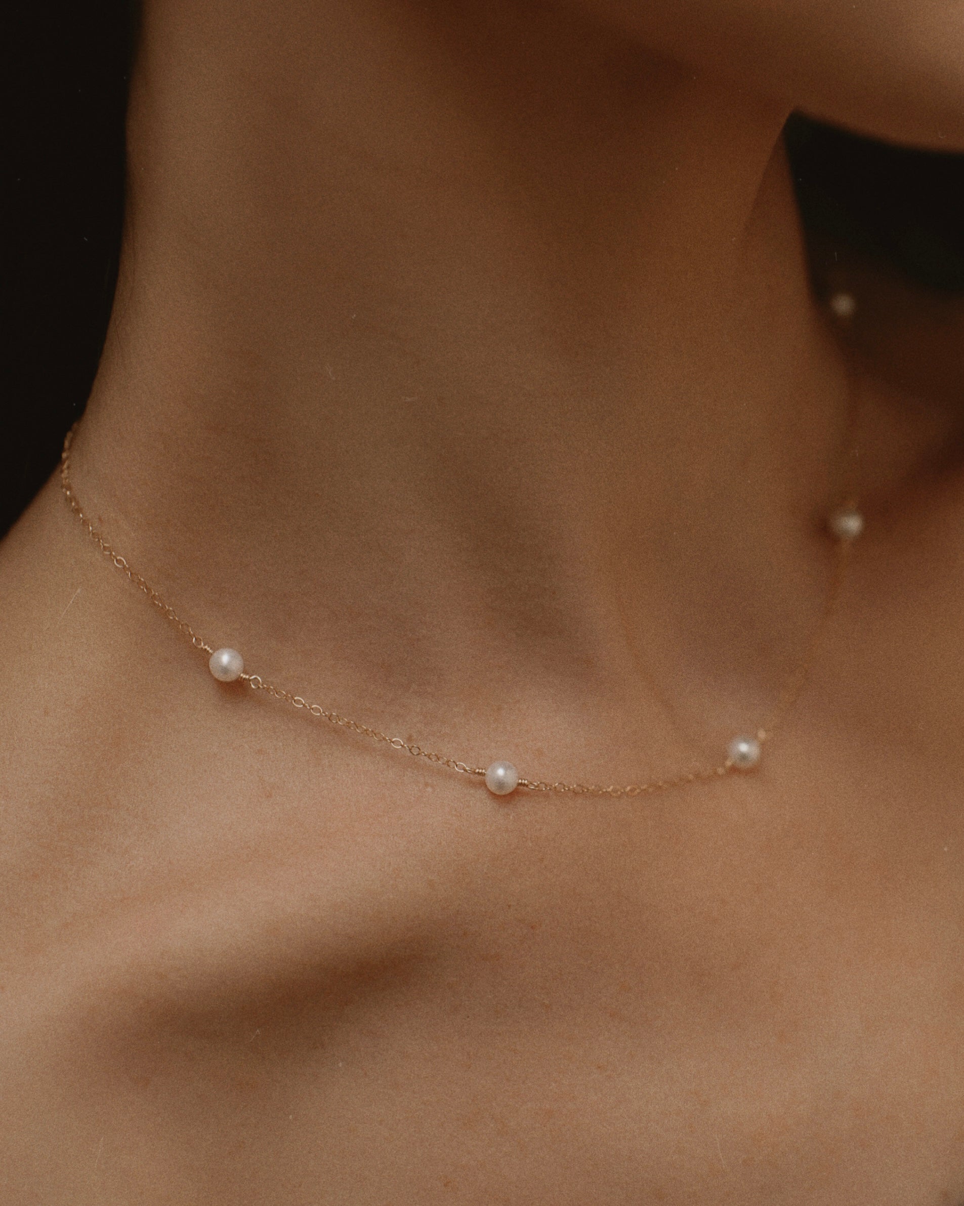 Nine pearl necklace