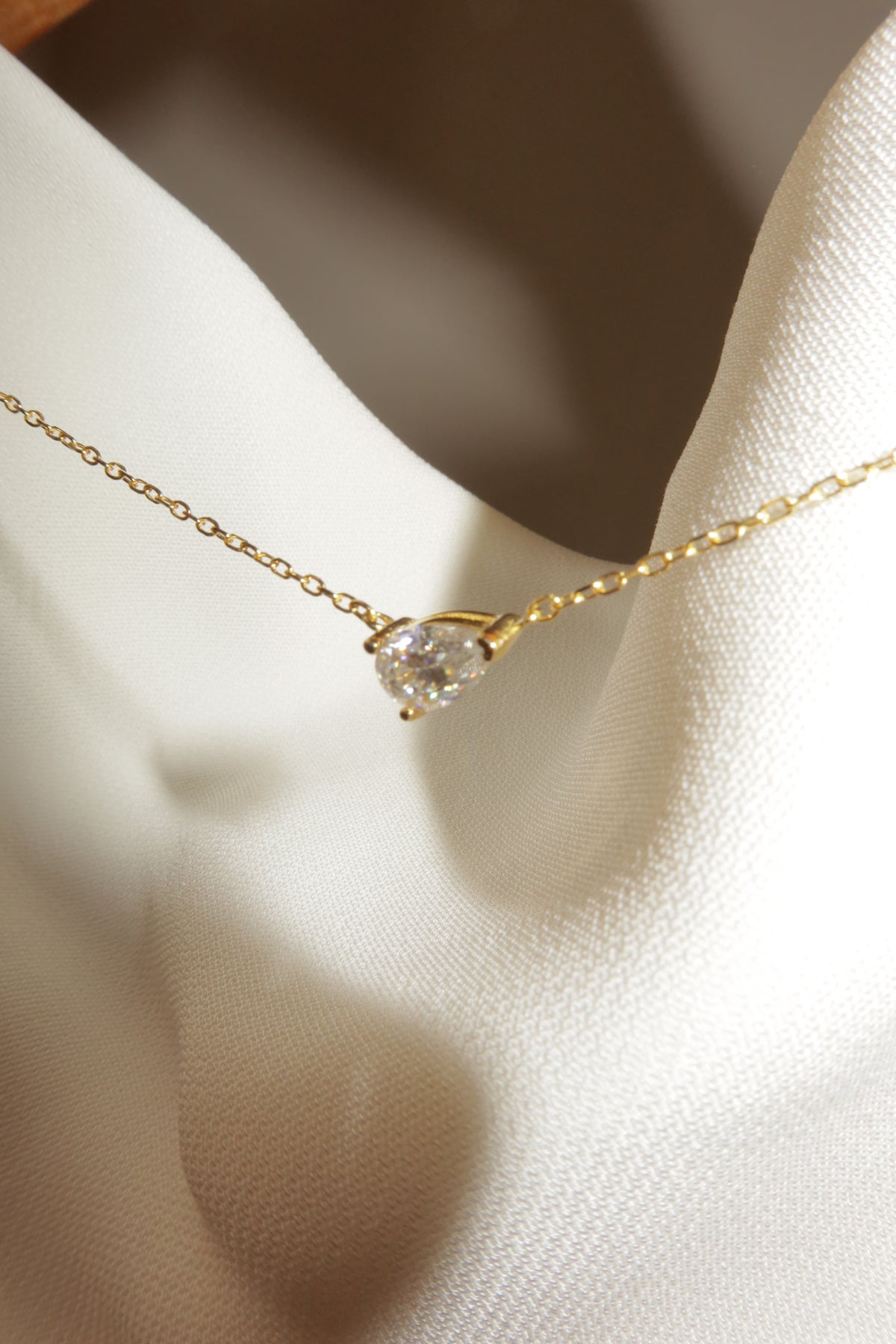 Poire necklace
