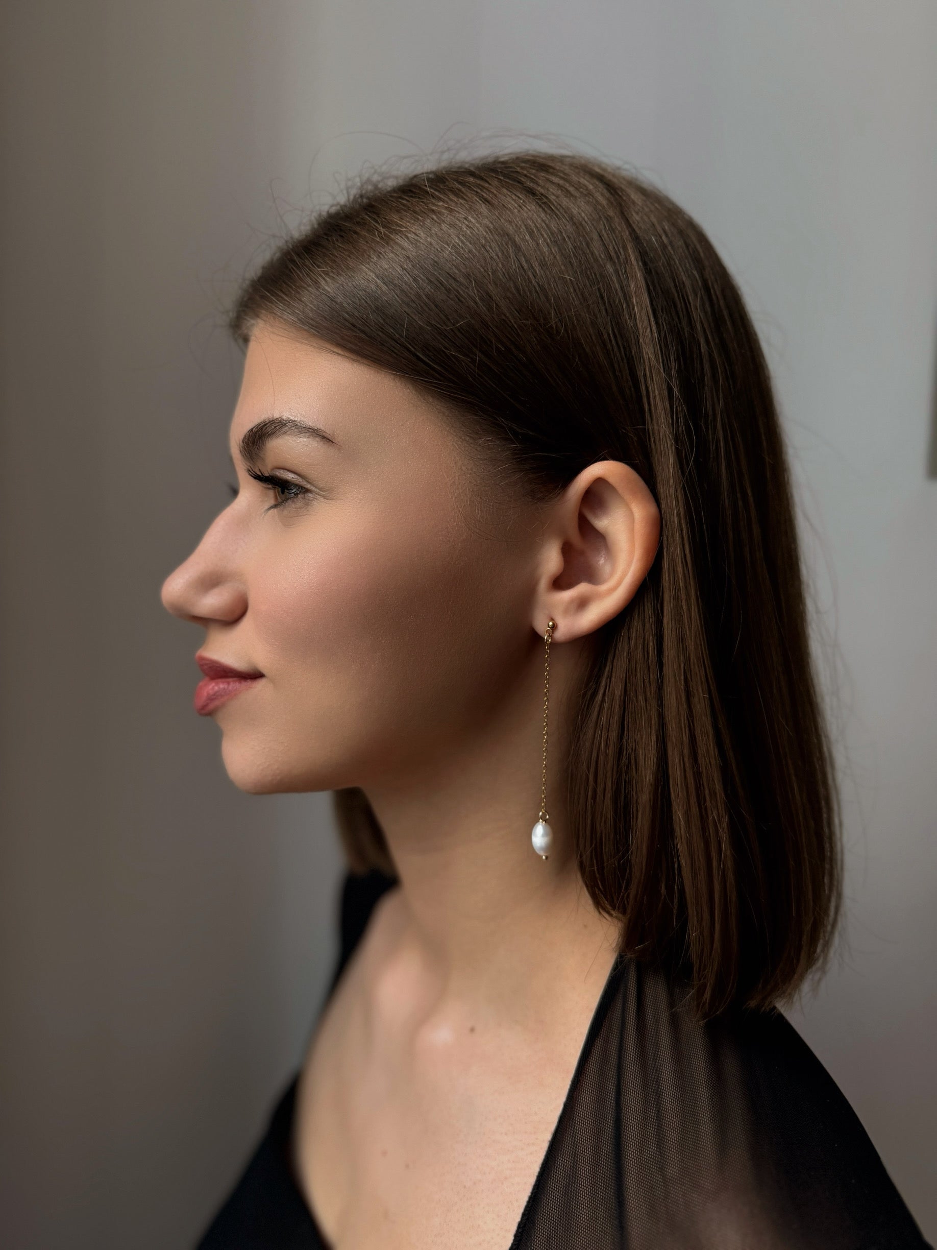 Long pearl earrings