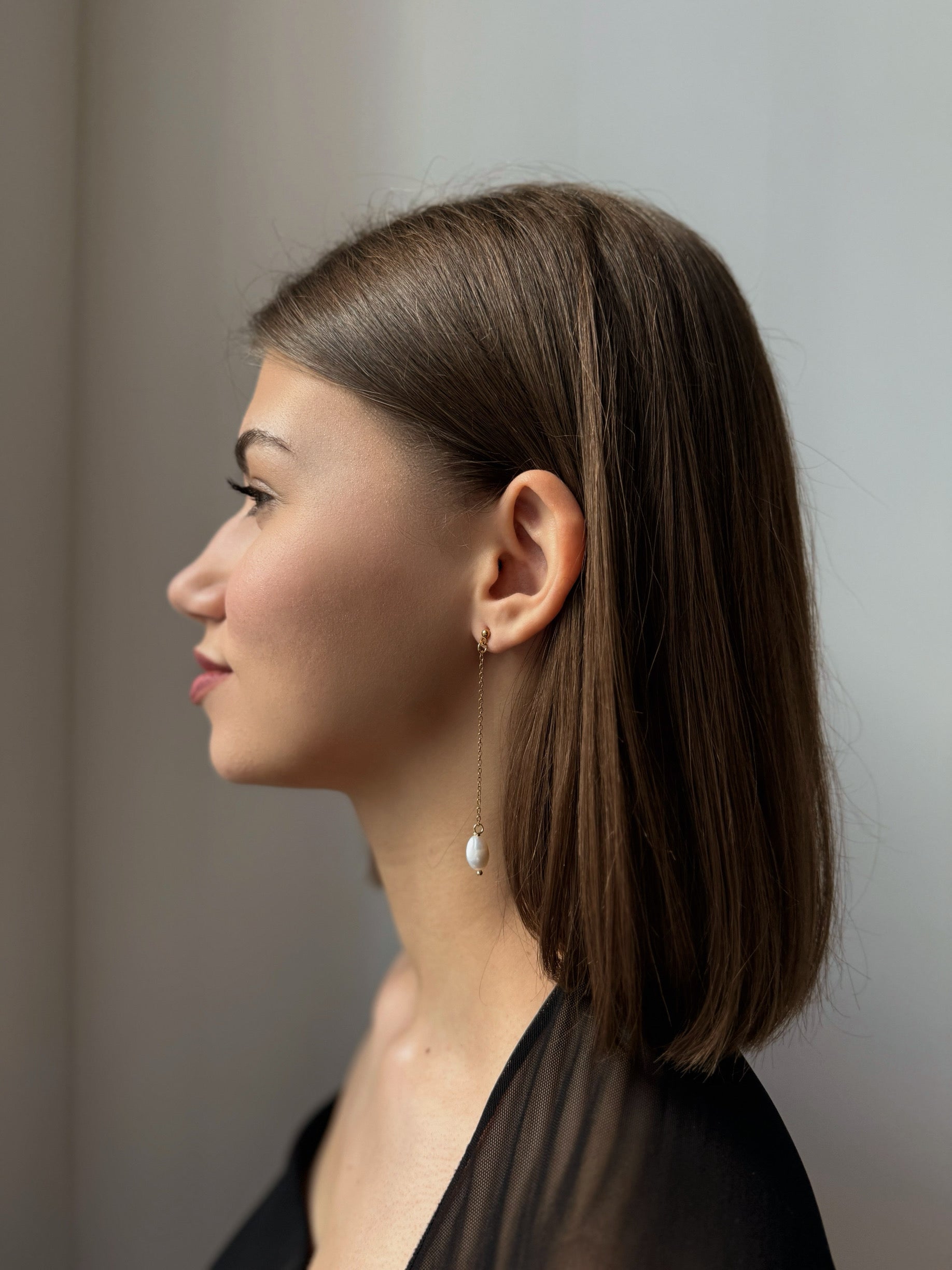 Long pearl earrings