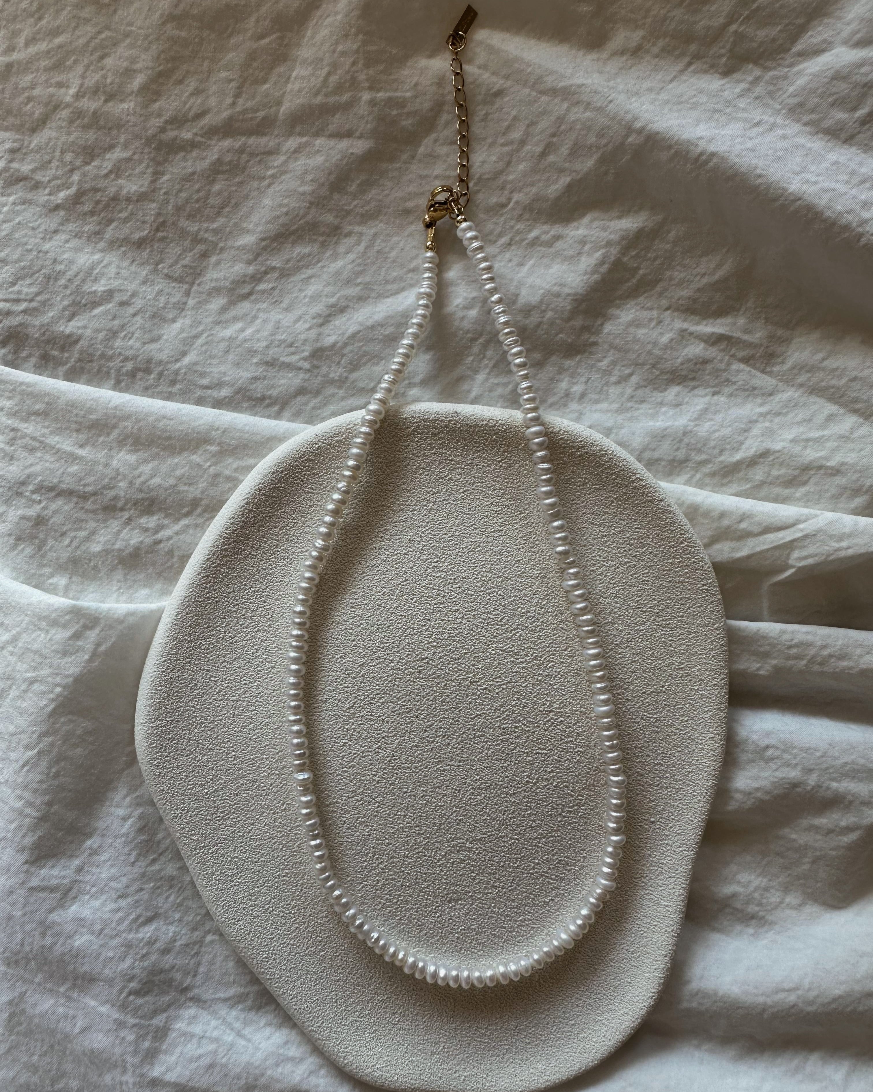 Joy pearl necklace