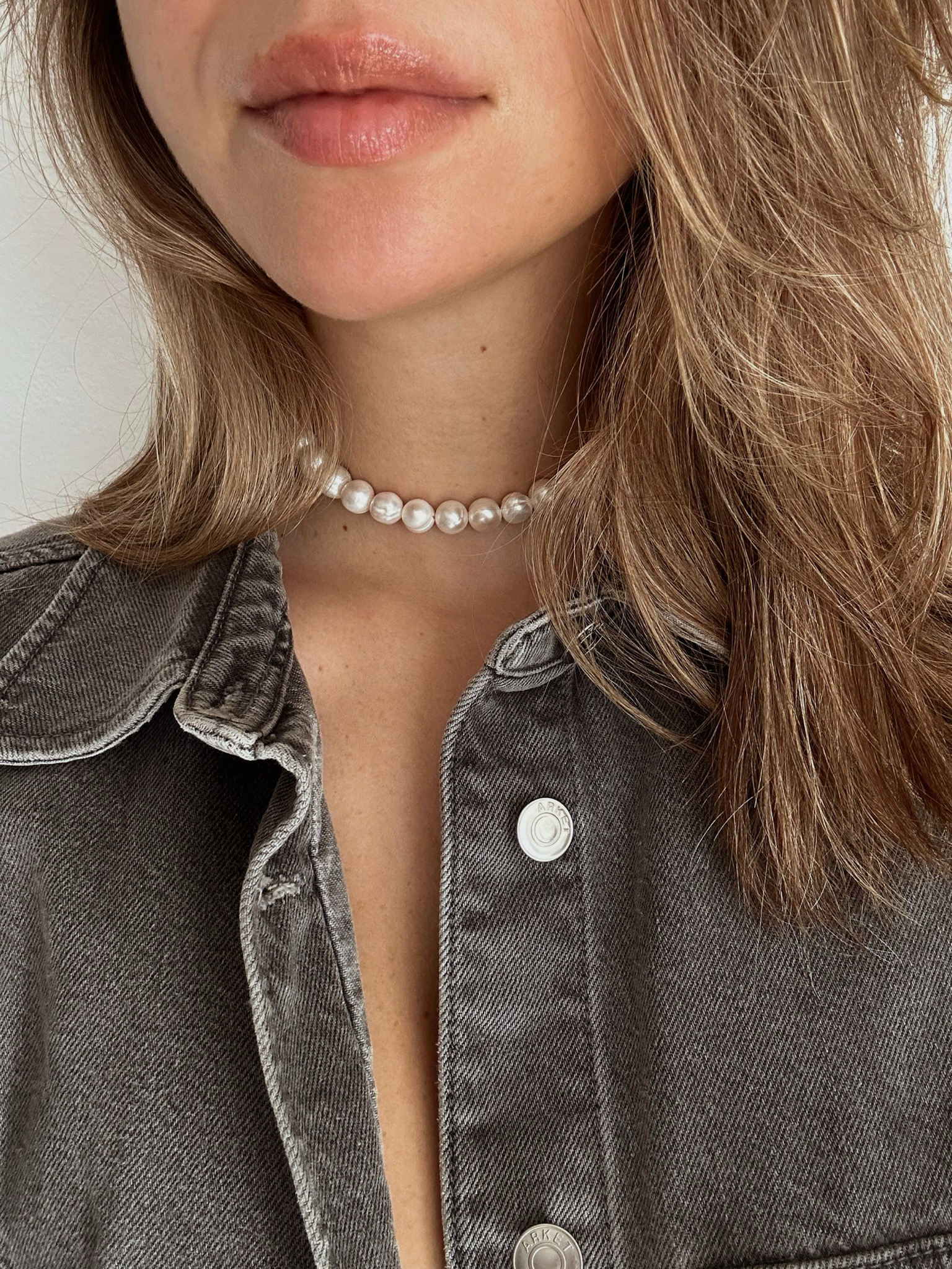 Collar pearl necklace