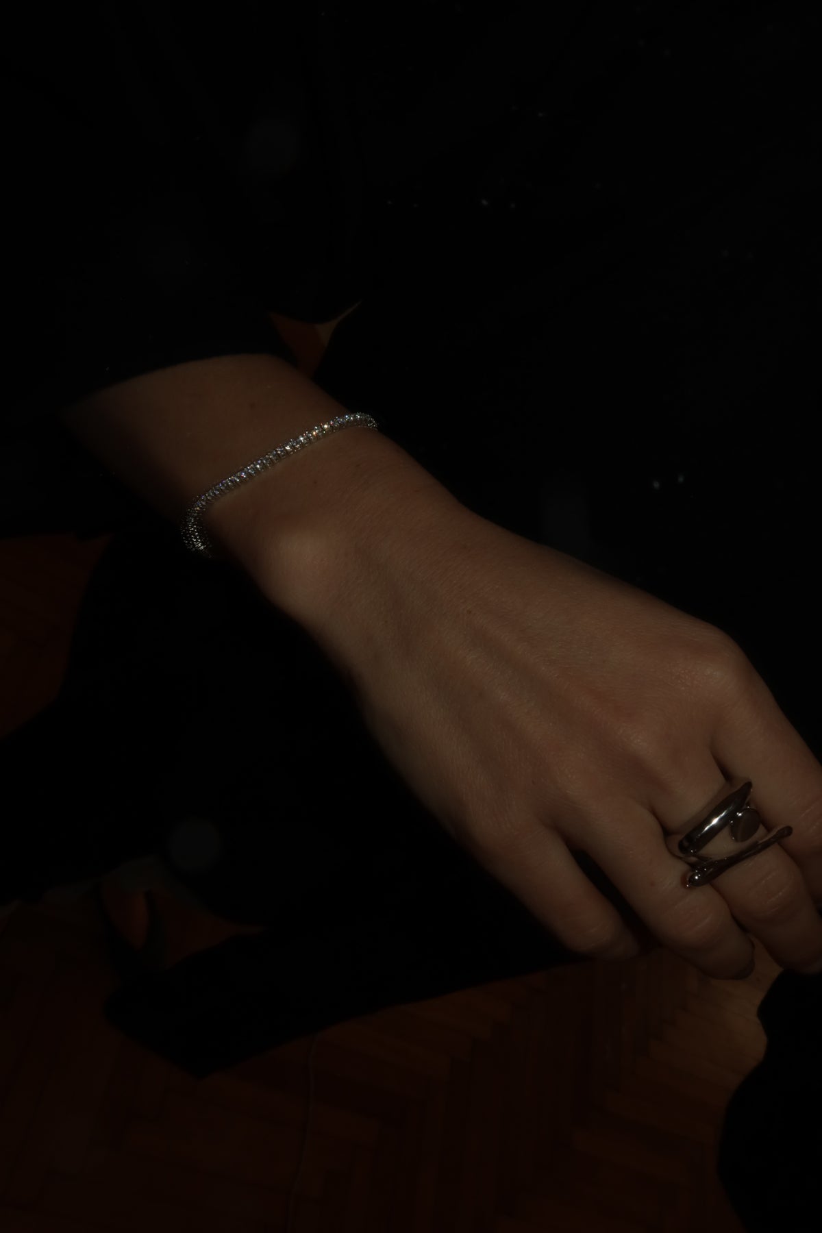 Tennis bracelet