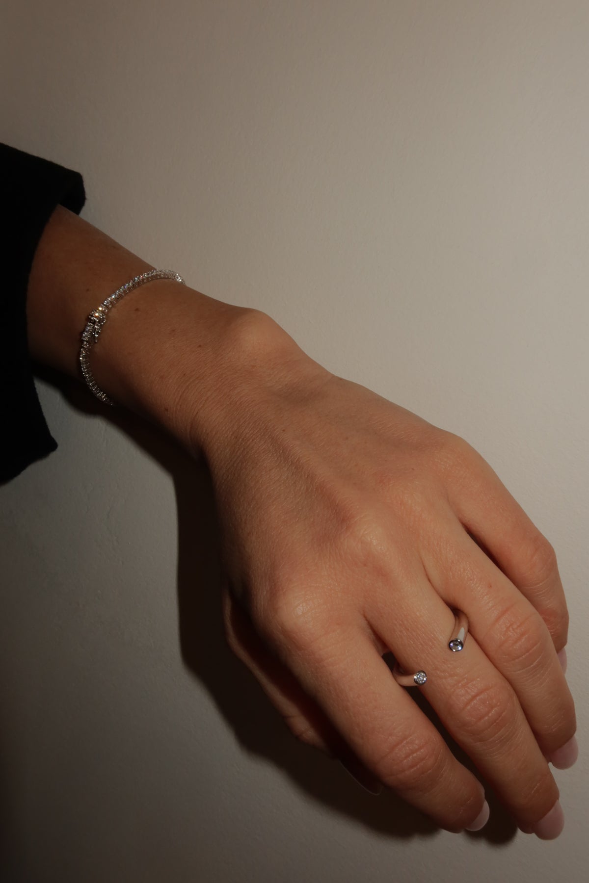 Tennis bracelet
