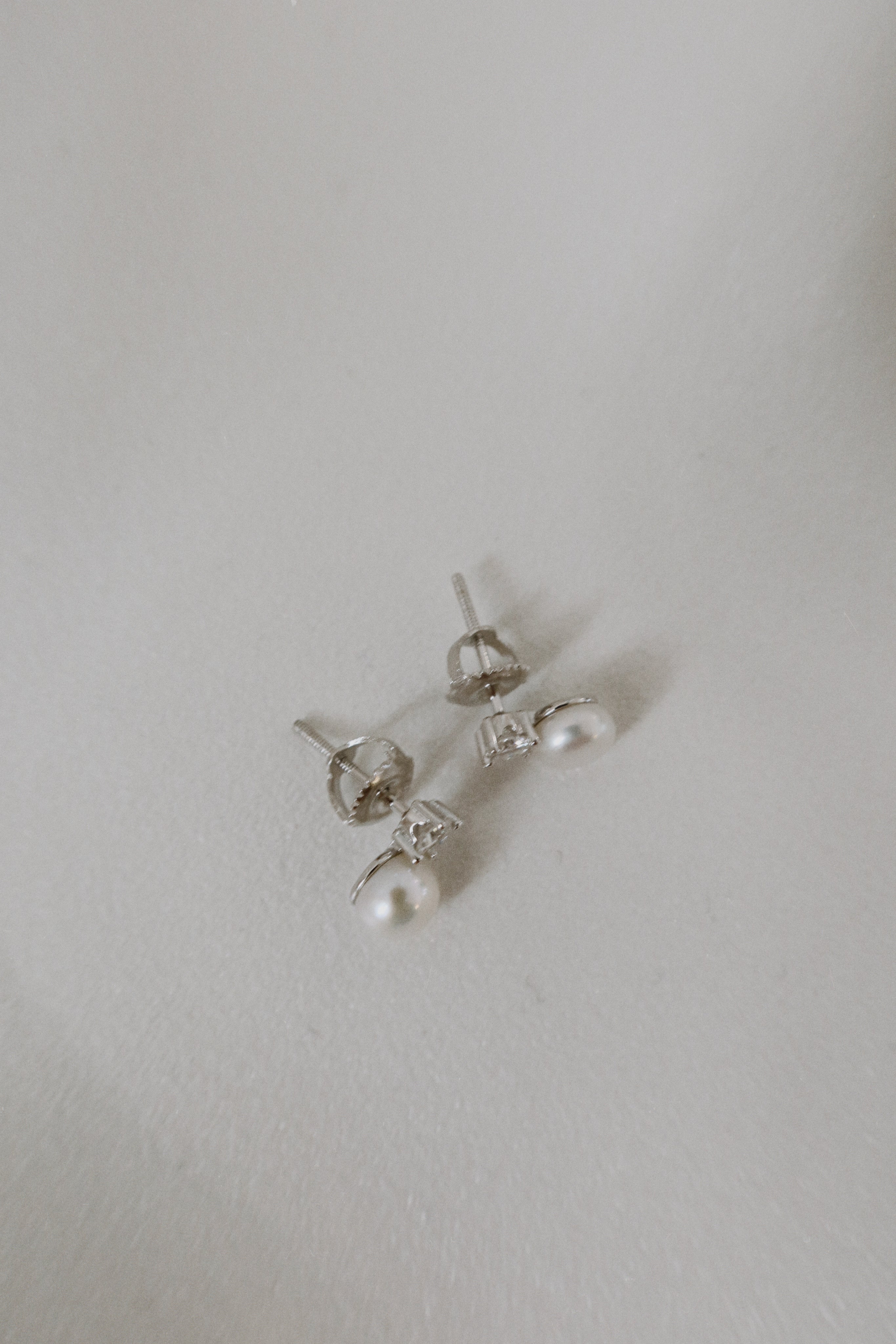 Say Yes earrings