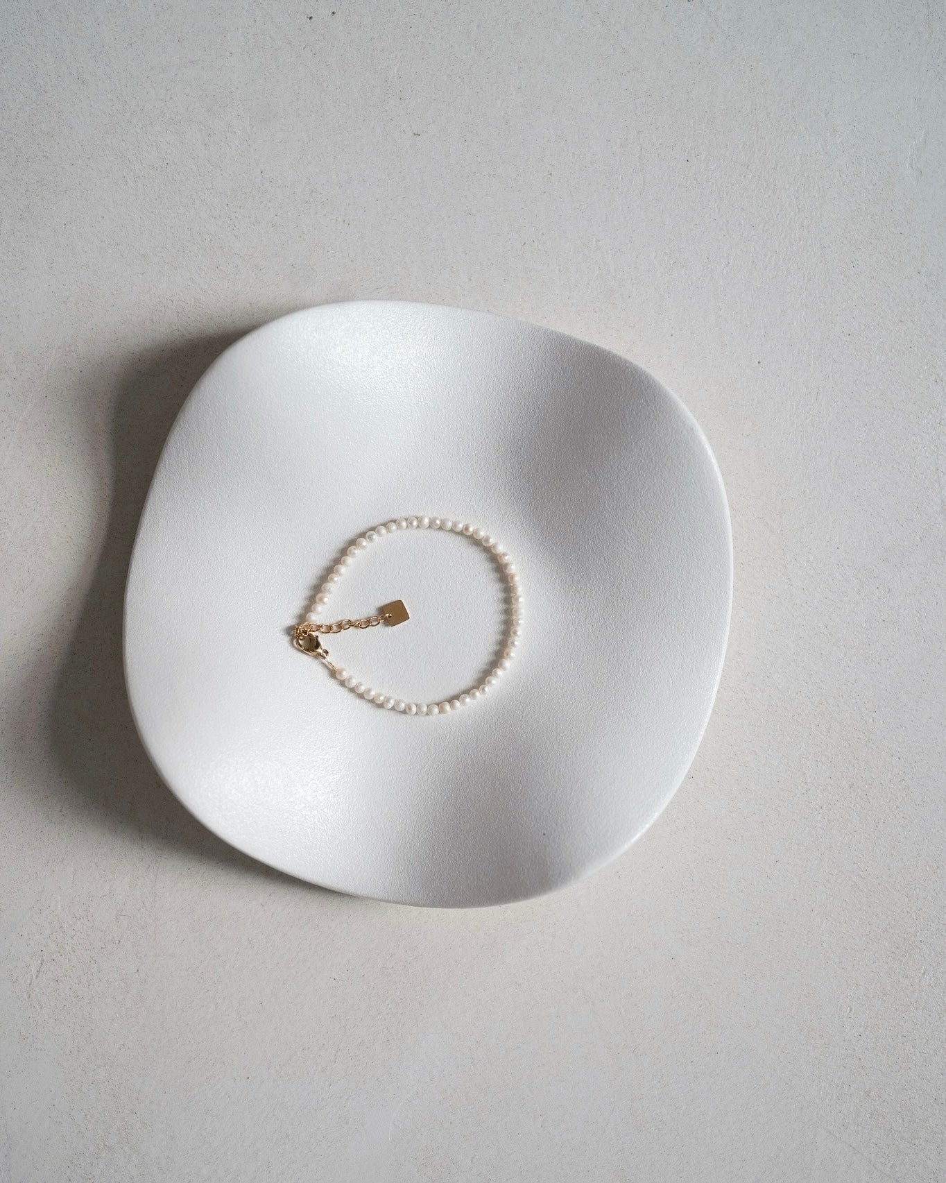 Round Mini pearl bracelet