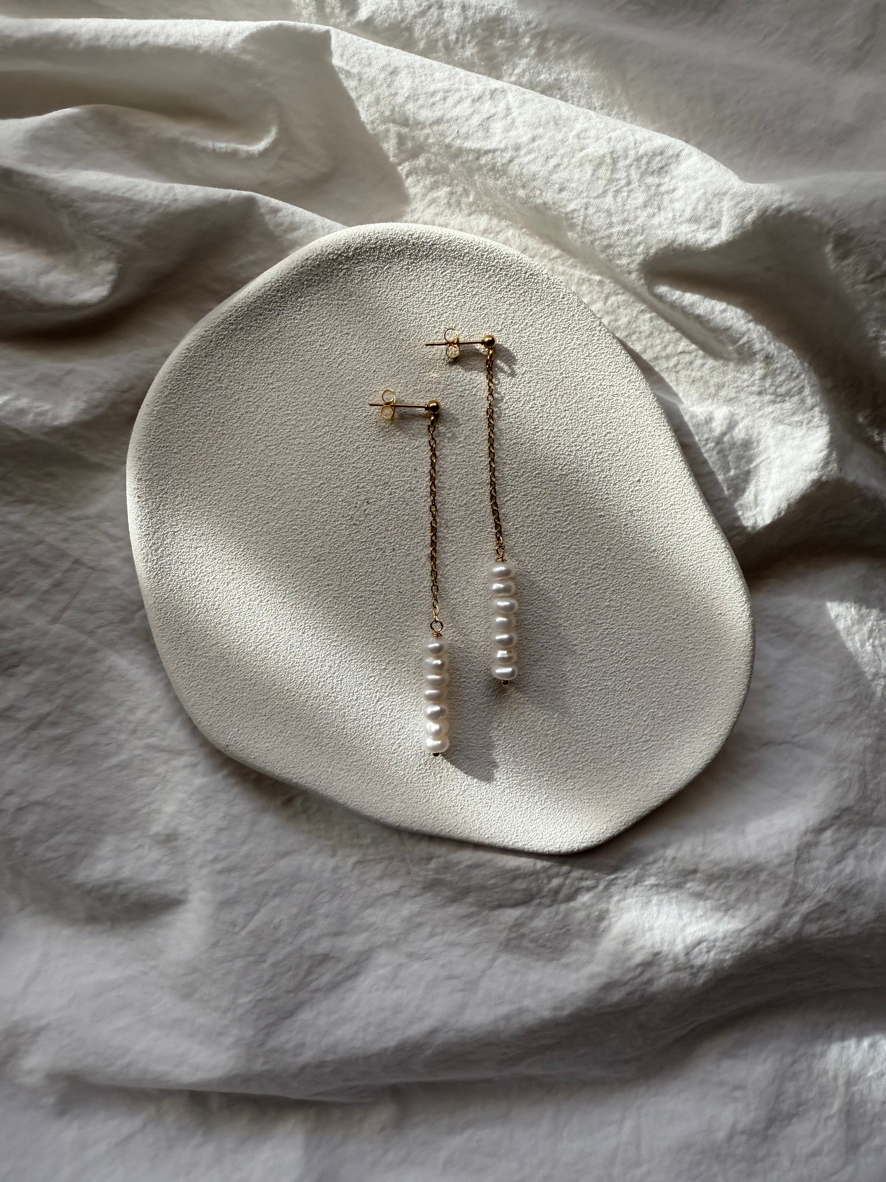 Vis A Vis pearl earrings