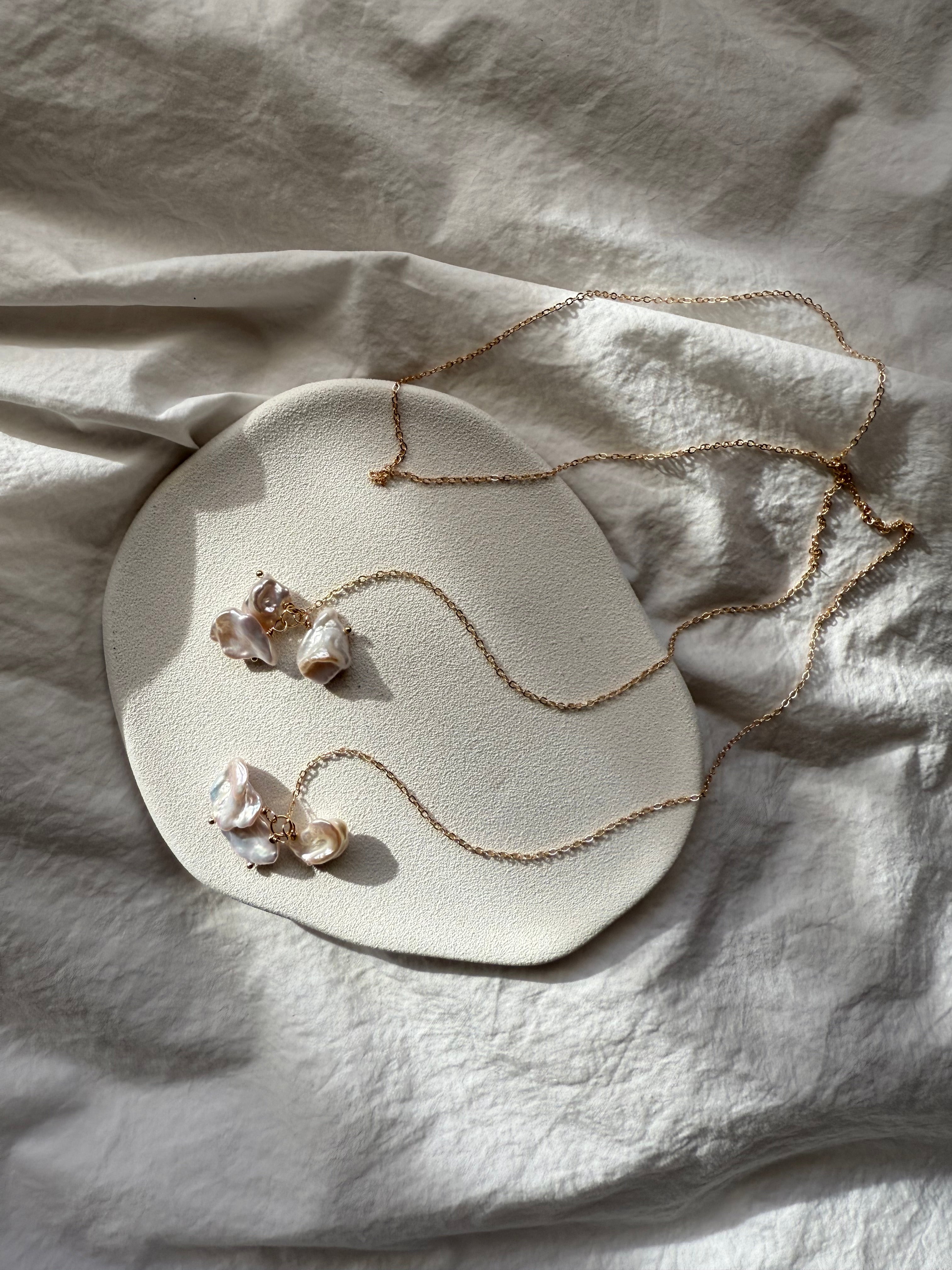 Wrap Petals pearl necklace