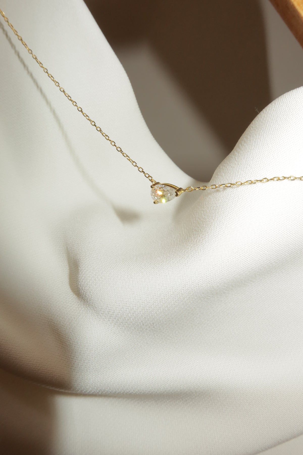 Poire necklace