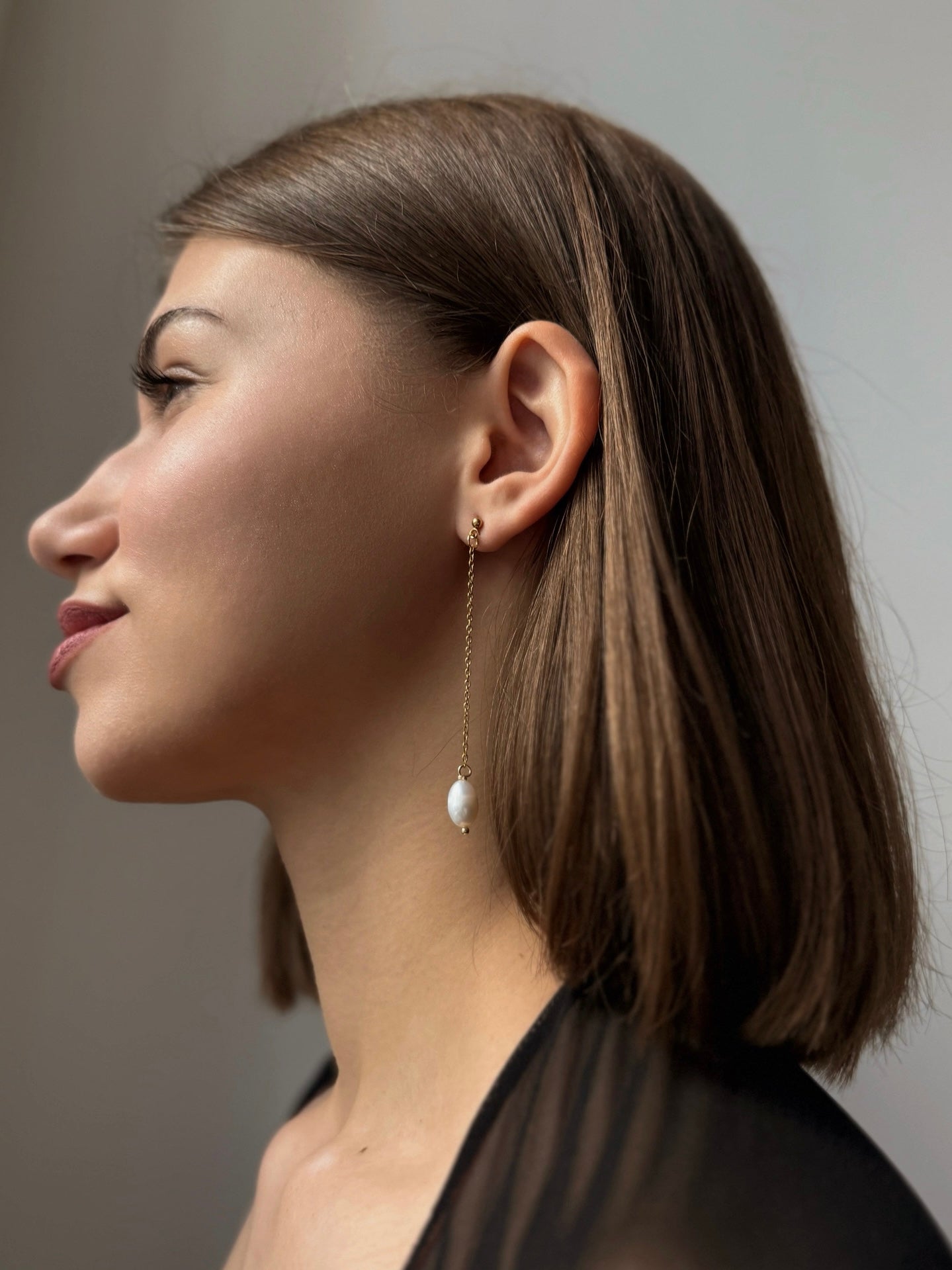 Long pearl earrings