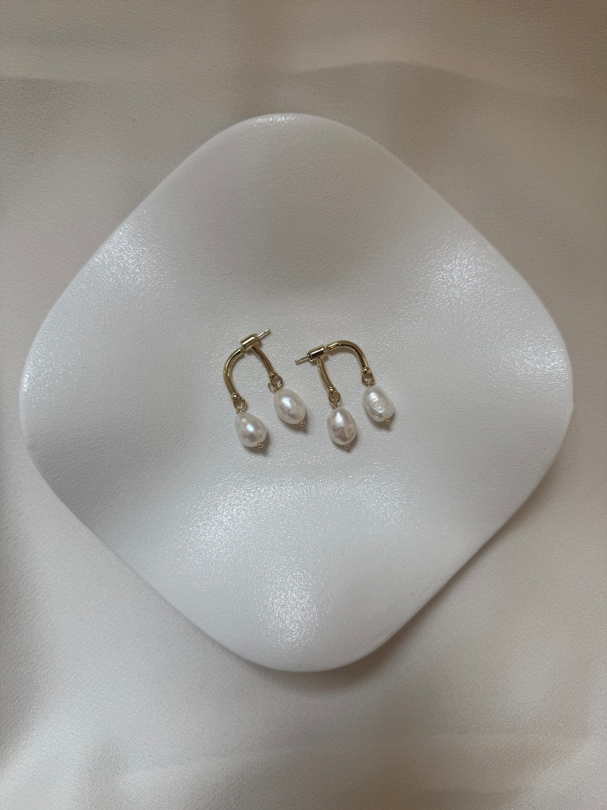 Duo Gold pearl earrings