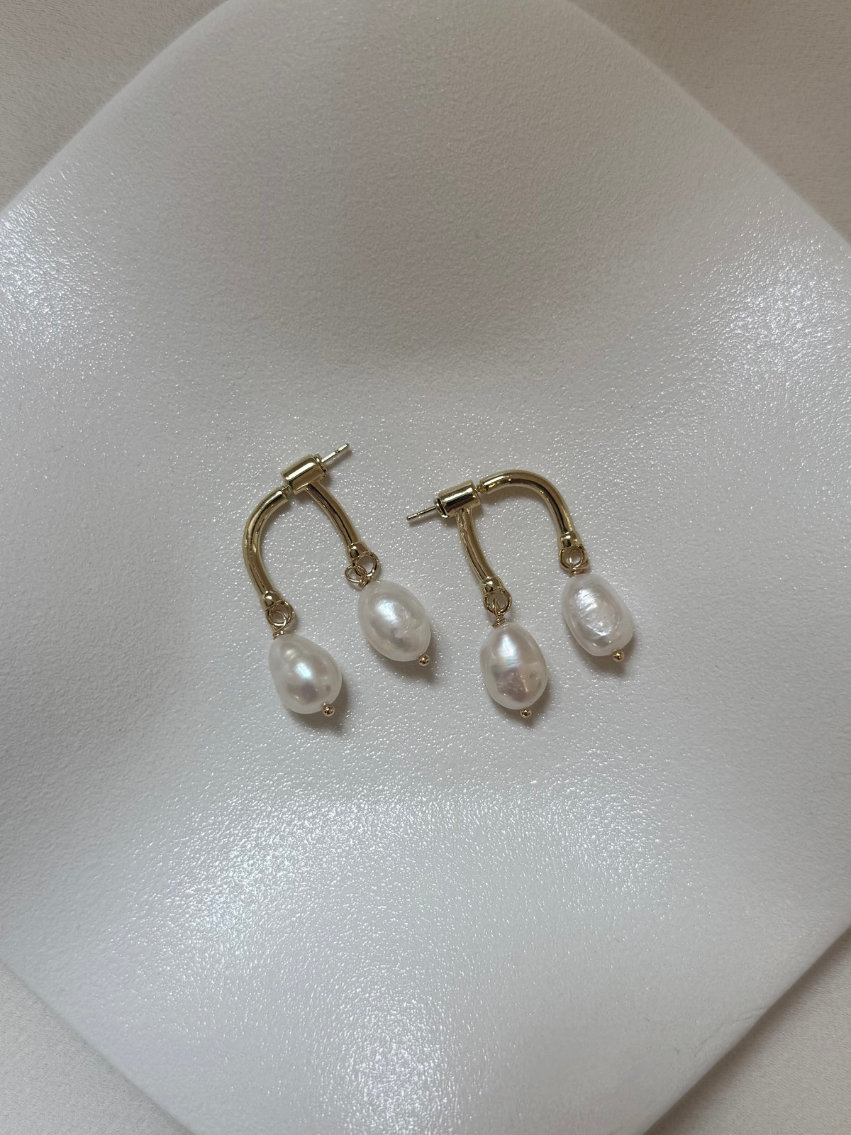 Duo Gold pearl earrings
