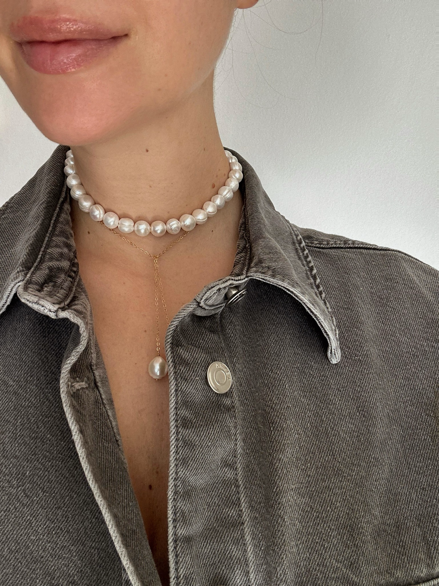 Collar pearl necklace