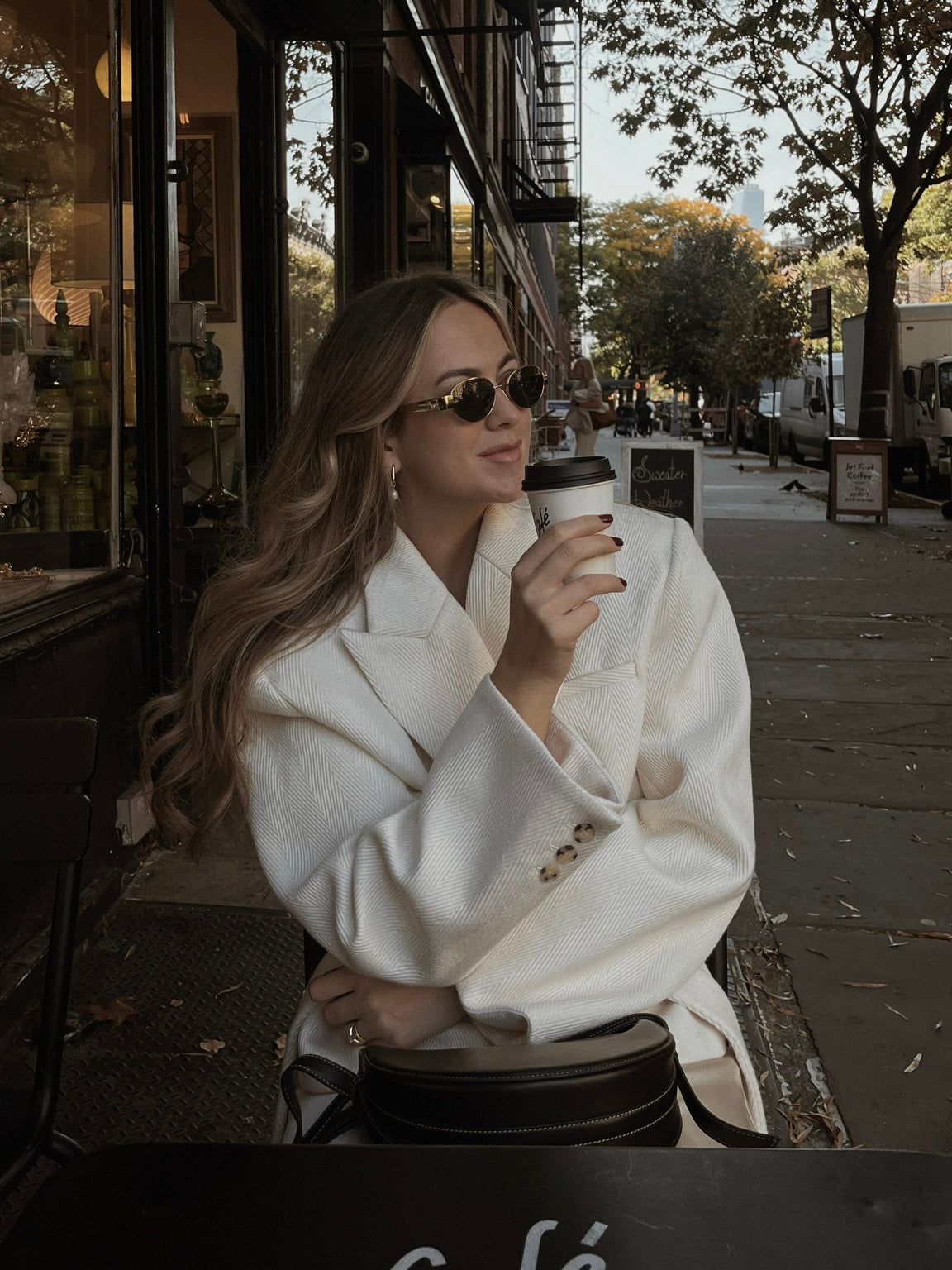 Square Mini pearl earrings