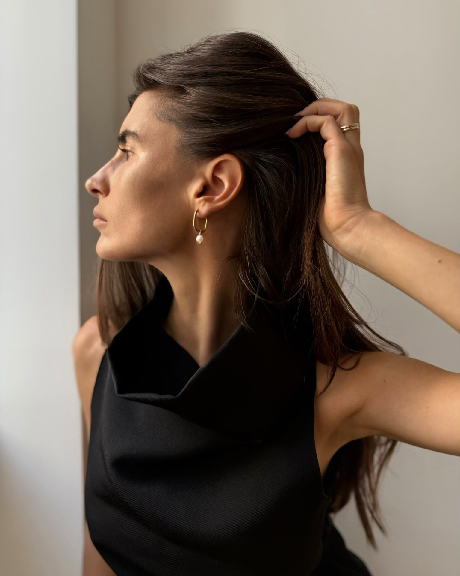 Skinny U-Shape pearl earrings